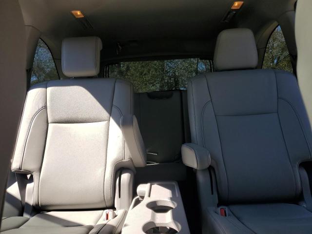 Photo 10 from auction – 2018 TOYOTA HIGHLANDER with VIN 5TDJZRFH5JS857148