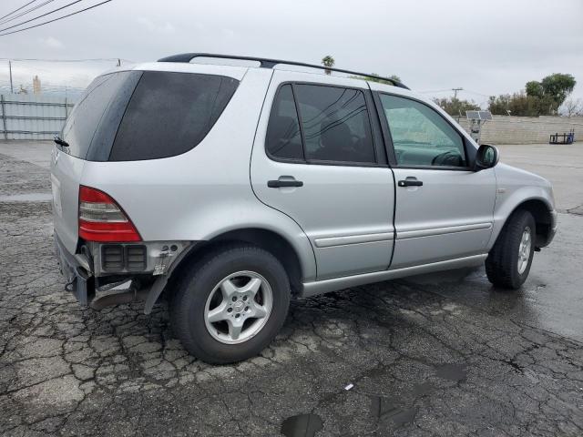 Photo 3 from auction – 2000 MERCEDES-BENZ ML 320 with VIN 4JGAB54E3YA208358