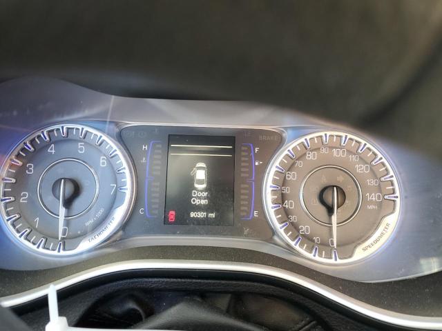 Photo 9 from auction – 2015 CHRYSLER 200 LIMITE with VIN 1C3CCCAB3FN538195