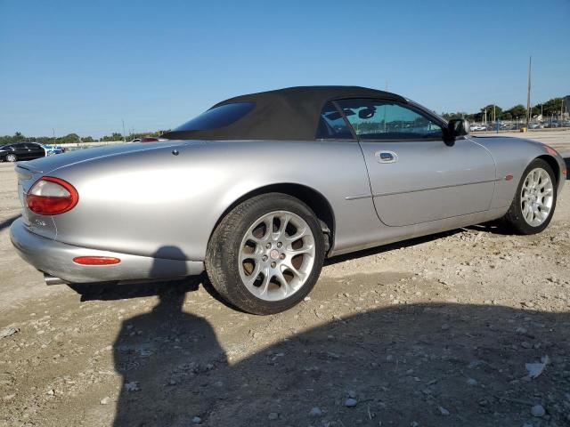 Photo 3 from auction – 2000 JAGUAR XKR with VIN SAJJA42B4YPA08228