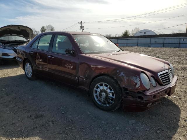 Снимка 4 от търг – 2000 MERCEDES-BENZ E 320 с VIN WDBJF65J6YB052254