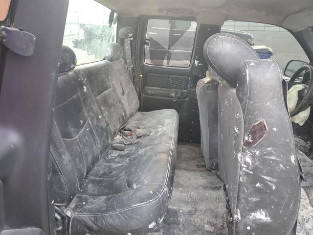 Photo 10 from auction – 2004 CHEVROLET SILVERADO with VIN 1GCEC19V34E353391