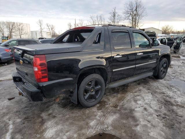 Photo 3 from auction – 2013 CHEVROLET AVALANCHE with VIN 3GNTKGE73DG111334