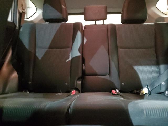 Photo 10 from auction – 2015 TOYOTA RAV4 LE with VIN JTMZFREV4FD056457