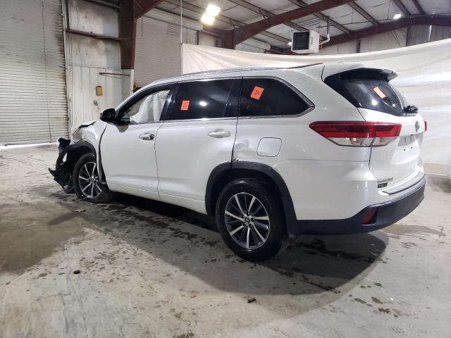 Photo 2 from auction – 2018 TOYOTA HIGHLANDER with VIN 5TDJZRFH3JS525869