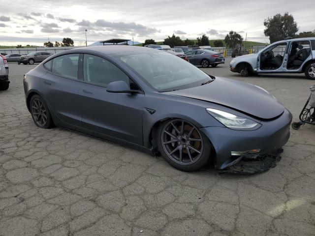 Photo 4 from auction – 2018 TESLA MODEL 3 with VIN 5YJ3E1EA7JF040214