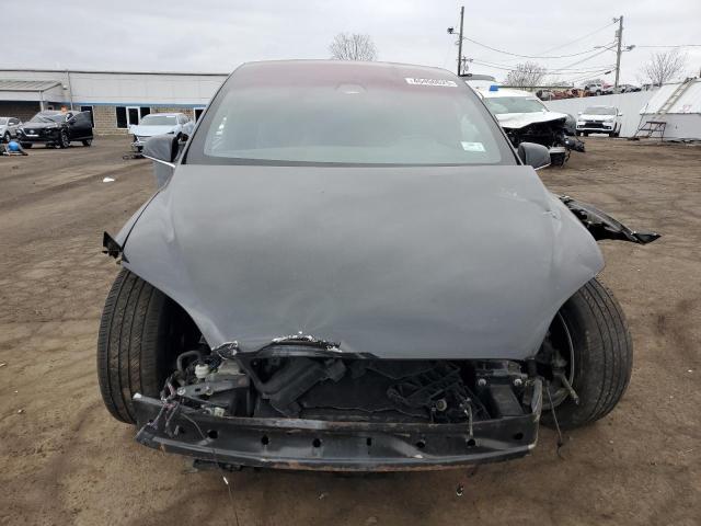 Снимка 5 от търг – 2017 TESLA MODEL X с VIN 5YJXCDE23HF049570
