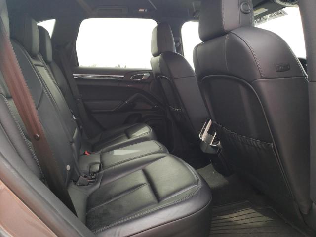 Снимка 11 от търг – 2014 PORSCHE CAYENNE с VIN WP1AA2A28ELA05464