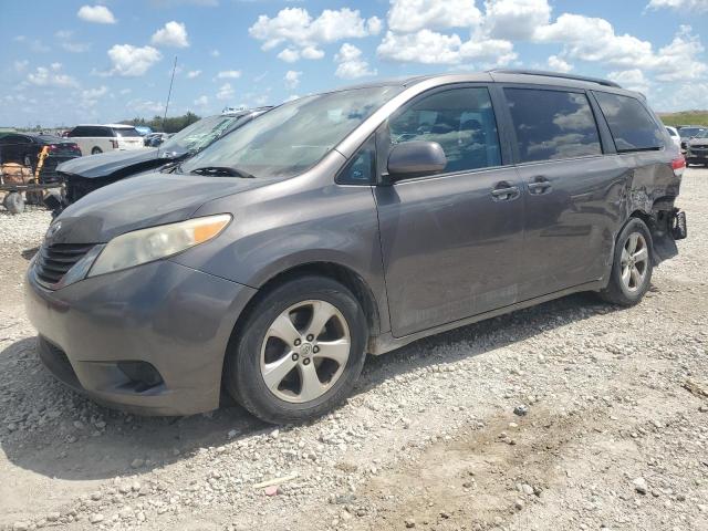 Photo 1 from auction – 2011 TOYOTA SIENNA LE with VIN 5TDKK3DC9BS070590