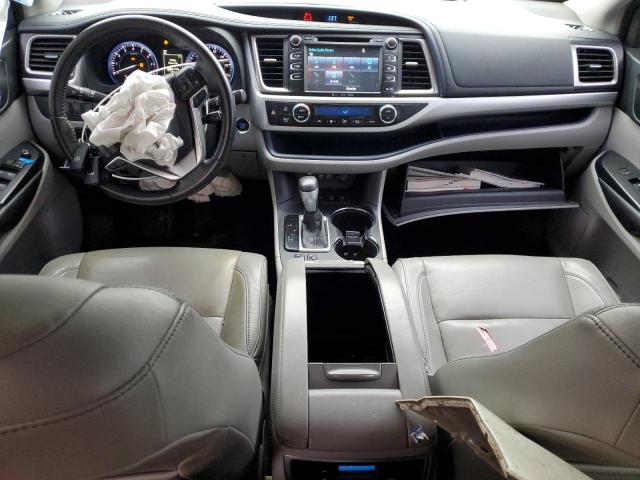Photo 8 from auction – 2017 TOYOTA HIGHLANDER with VIN 5TDJZRFH6HS520563