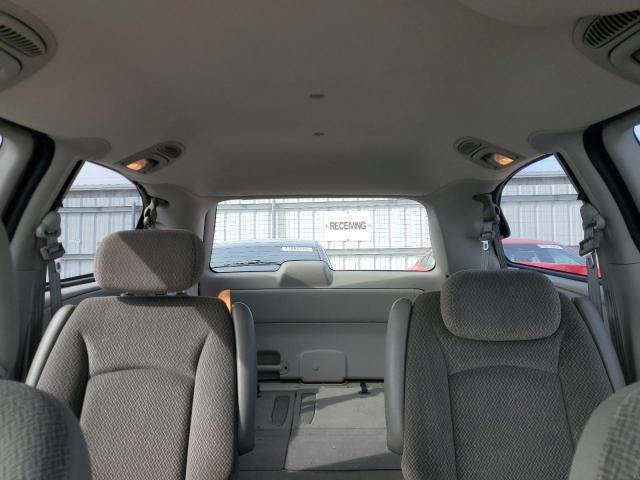 Photo 10 from auction – 2005 CHRYSLER TOWN & COU with VIN 2C4GP54L95R429873