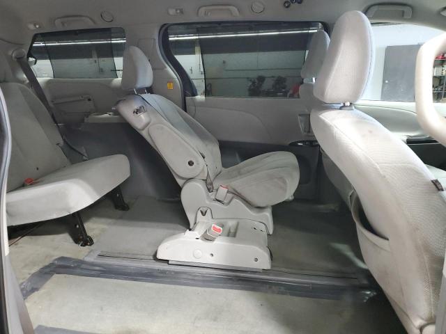 Снимка 11 от търг – 2011 TOYOTA SIENNA LE с VIN 5TDKK3DC3BS138656