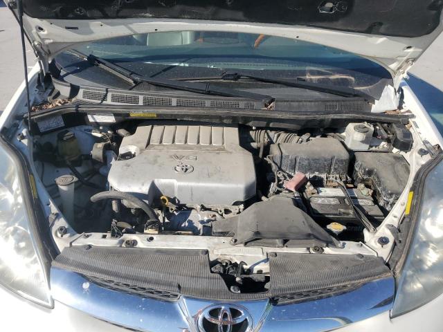 Photo 12 from auction – 2010 TOYOTA SIENNA XLE with VIN 5TDYK4CC2AS311664
