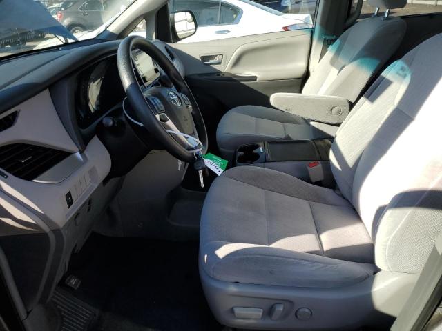 Photo 7 from auction – 2017 TOYOTA SIENNA LE with VIN 5TDKZ3DC6HS771737