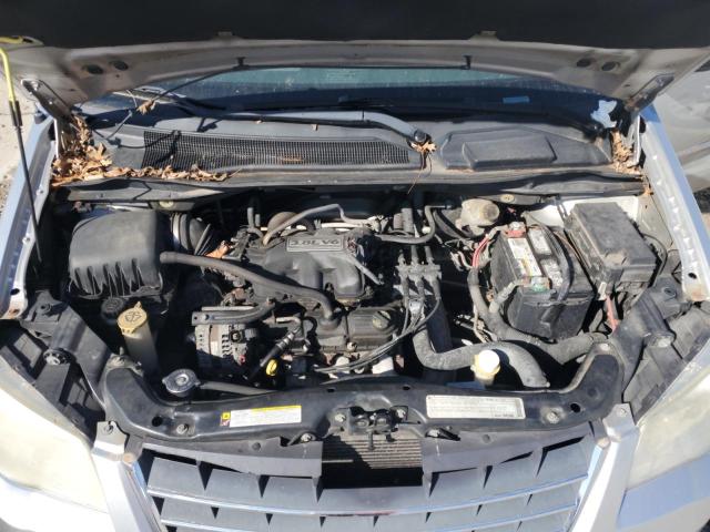 Photo 12 from auction – 2010 CHRYSLER TOWN & COU with VIN 2A4RR2D12AR399040