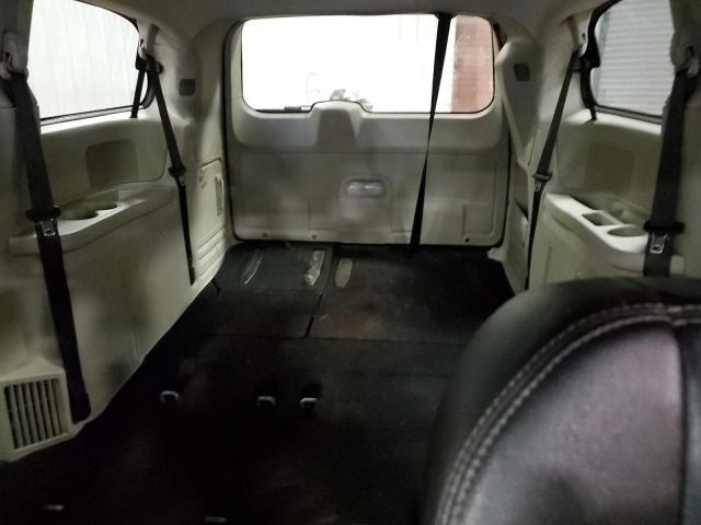 Photo 10 from auction – 2014 CHRYSLER TOWN & COU with VIN 2C4RC1BG7ER324204