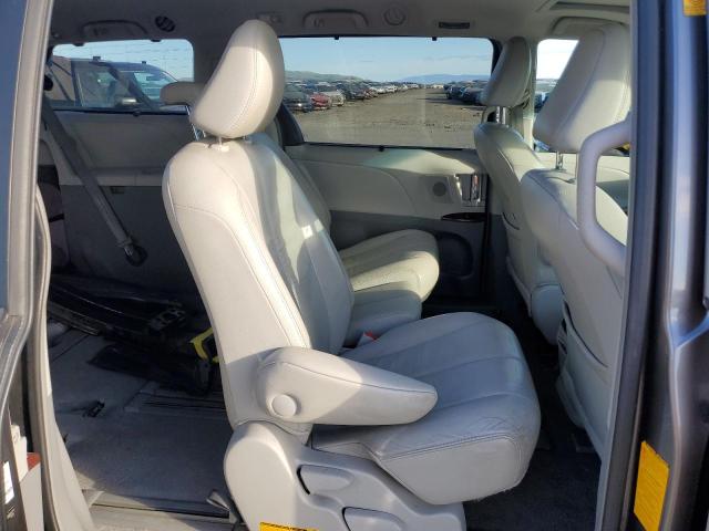 Photo 11 from auction – 2011 TOYOTA SIENNA XLE with VIN 5TDYK3DC8BS064421
