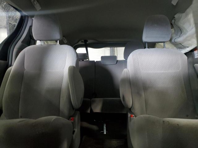 Photo 10 from auction – 2015 TOYOTA SIENNA LE with VIN 5TDJK3DC4FS107272