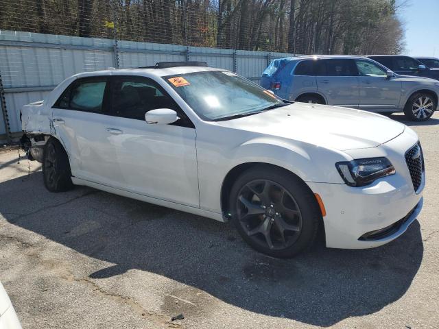 Снимка 4 от търг – 2023 CHRYSLER 300 S с VIN 2C3CCABG6PH661708