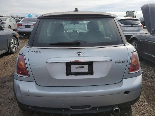 Photo 6 from auction – 2007 MINI COOPER with VIN WMWMF33587TL78484