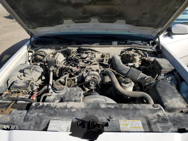 Photo 11 from auction – 2000 MERCURY GRAND MARQ with VIN 2MEFM75W4YX643533