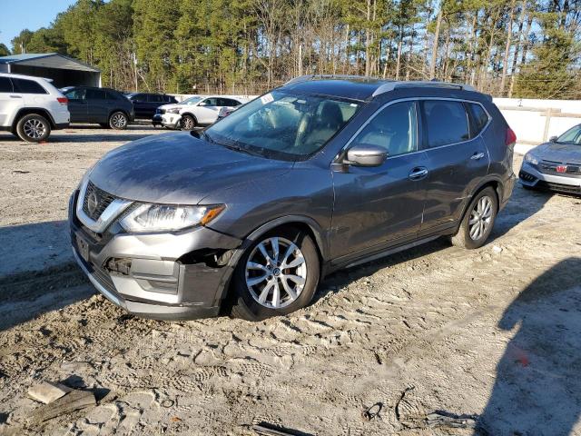 NISSAN ROGUE S 2018 с VIN KNMAT2MVXJP621557 - Снимка от търг