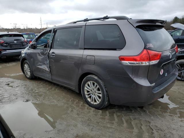 Photo 2 from auction – 2013 TOYOTA SIENNA XLE with VIN 5TDYK3DCXDS397643