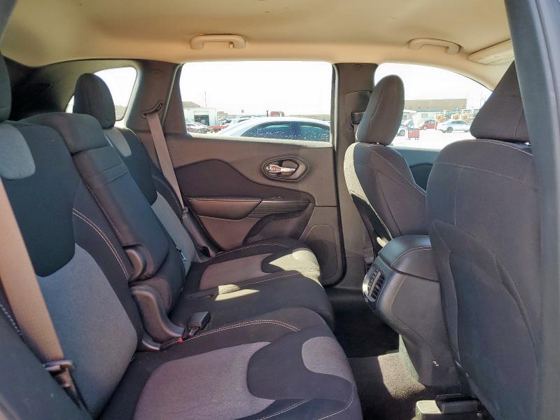 Photo 11 from auction – 2016 JEEP CHEROKEE S with VIN 1C4PJLAB3GW229809