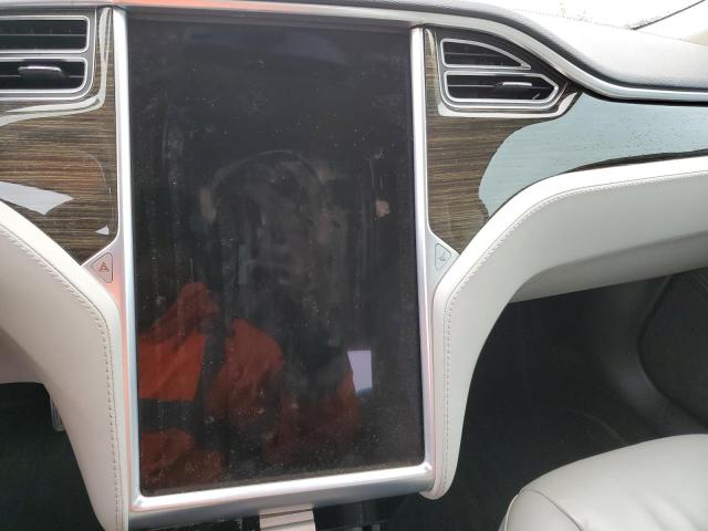 Photo 9 from auction – 2014 TESLA MODEL S with VIN 5YJSA1H19EFP48568