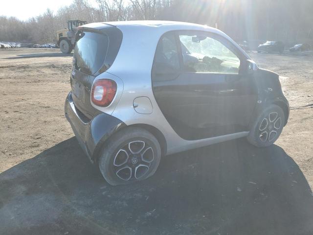 Photo 3 from auction – 2016 SMART FORTWO with VIN WMEFJ5DA8GK054203