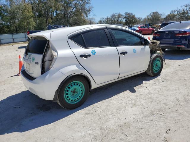 Photo 3 from auction – 2013 TOYOTA PRIUS C with VIN JTDKDTB30D1539742
