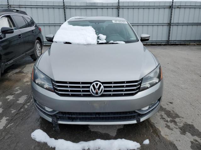 Photo 5 from auction – 2014 VOLKSWAGEN PASSAT SEL with VIN 1VWCT7A30EC008902