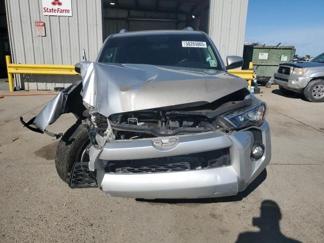 Photo 5 from auction – 2016 TOYOTA 4RUNNER SR with VIN JTEZU5JR2G5118081