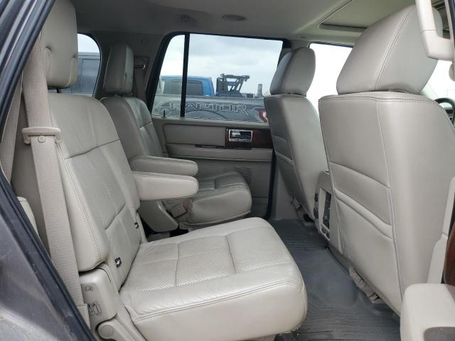 Photo 11 from auction – 2012 LINCOLN NAVIGATOR with VIN 5LMJJ2H52CEL07814