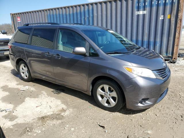 Photo 4 from auction – 2015 TOYOTA SIENNA LE with VIN 5TDKK3DC3FS589382