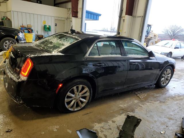 Photo 3 from auction – 2018 CHRYSLER 300 TOURIN with VIN 2C3CCARG2JH292262