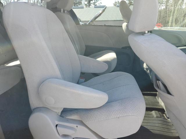 Photo 11 from auction – 2012 TOYOTA SIENNA LE with VIN 5TDJK3DC6CS045983