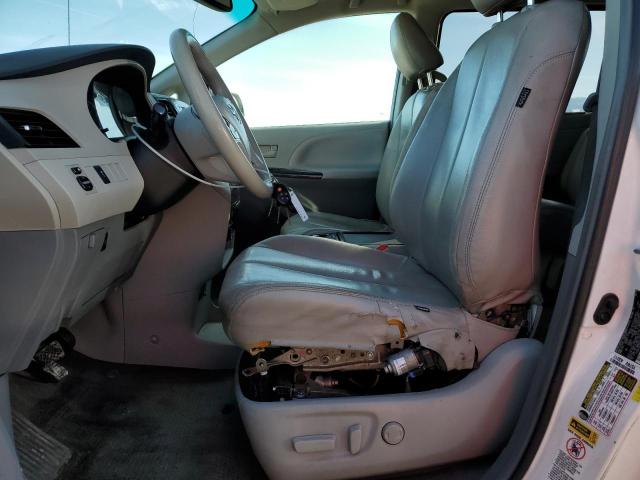 Photo 7 from auction – 2014 TOYOTA SIENNA LE with VIN 5TDKK3DC7ES407665