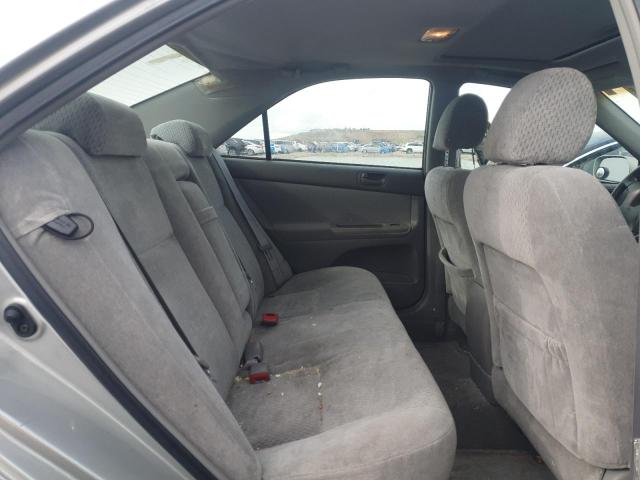 Photo 10 from auction – 2004 TOYOTA CAMRY LE with VIN 4T1BF32K04U574924