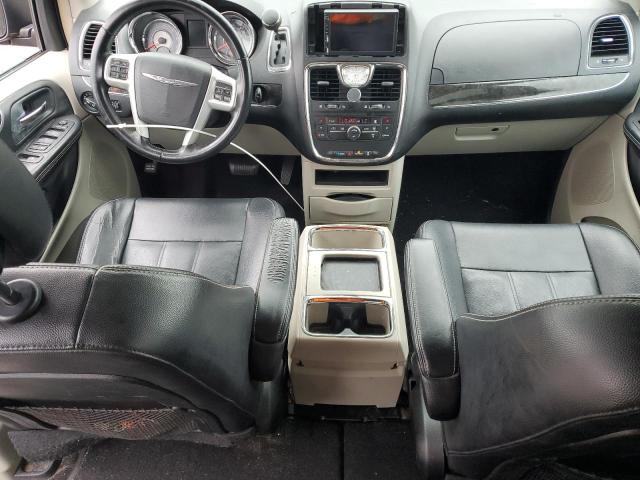 Photo 8 from auction – 2014 CHRYSLER TOWN & COU with VIN 2C4RC1BG4ER383470