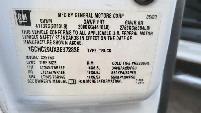 Photo 10 from auction – 2003 CHEVROLET SILVERADO with VIN 1GCHC29UX3E372836
