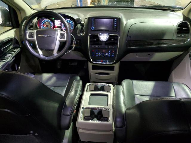 Photo 8 from auction – 2016 CHRYSLER TOWN & COU with VIN 2C4RC1CG2GR199856