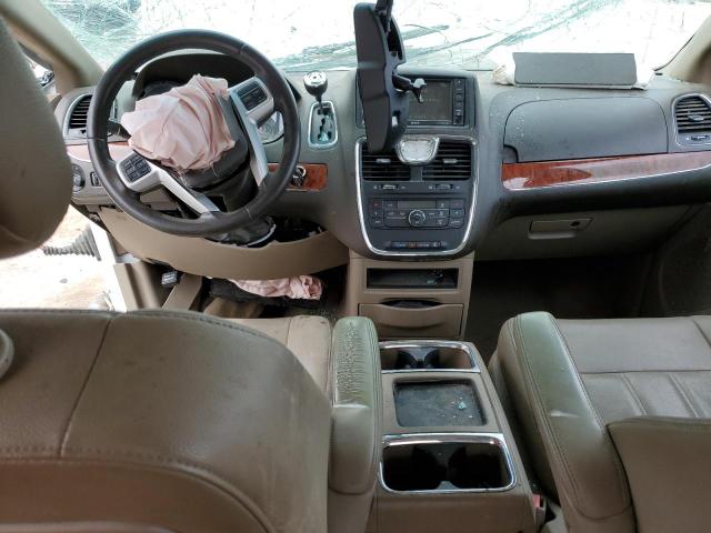 Photo 8 from auction – 2015 CHRYSLER TOWN & COU with VIN 2C4RC1BG2FR645021
