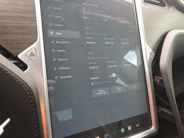 Снимка 9 от търг – 2015 TESLA MODEL S 85 с VIN 5YJSA1H26FFP69629