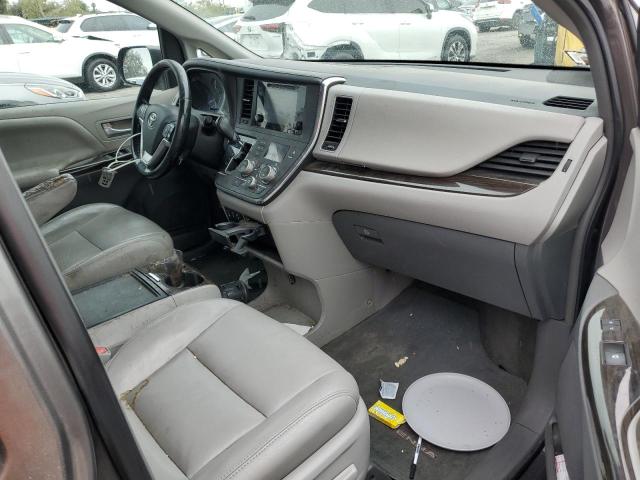 Photo 8 from auction – 2015 TOYOTA SIENNA XLE with VIN 5TDYK3DC7FS565161
