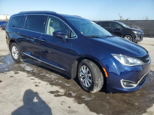 Photo 4 from auction – 2018 CHRYSLER PACIFICA T with VIN 2C4RC1BG4JR233613