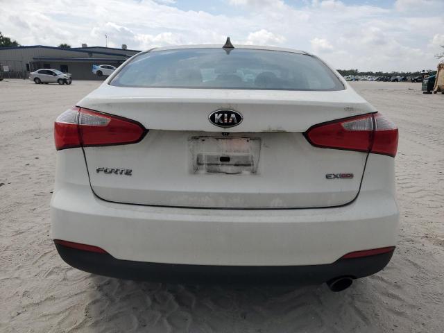 Photo 6 from auction – 2016 KIA FORTE EX with VIN KNAFX4A82G5553423