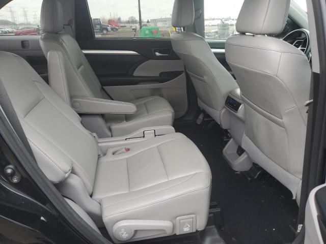 Photo 11 from auction – 2017 TOYOTA HIGHLANDER with VIN 5TDJZRFH9HS438858