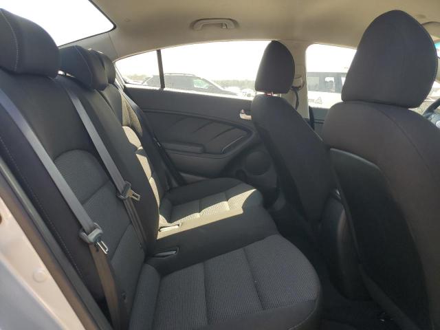 Photo 10 from auction – 2017 KIA FORTE LX with VIN 3KPFK4A78HE099757