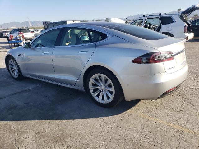 Снимка 2 от търг – 2018 TESLA MODEL S с VIN 5YJSA1E26JF262517